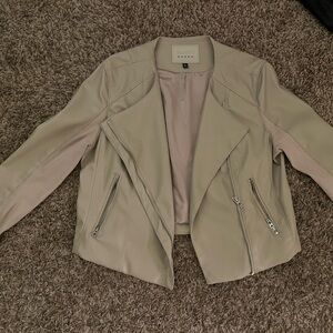 Tan Leather Jacket with Structured Fit and Lapels